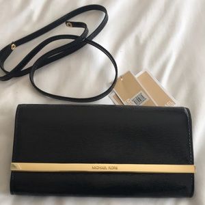 Michael Kors crossbody/clutch